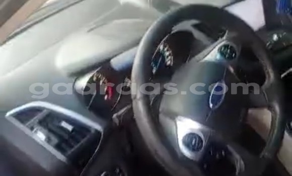 Acheter Occasion Voiture Ford Escape Blanc à Dakar, Dakar Acheter Occasion Voiture Ford Escape Blanc à Dakar, Dakar