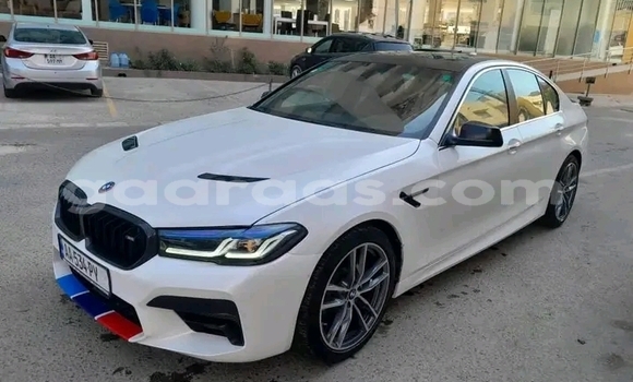Dieundeu Occasion BMW 5–Series White Auto in Dakar in Dakar Dieundeu Occasion BMW 5–Series White Auto in Dakar in Dakar