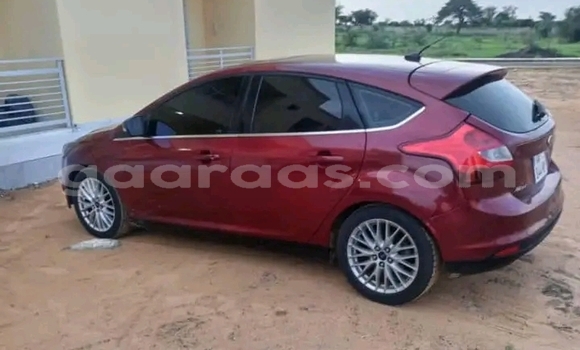 Buy Used Ford Focus Red Car in Dakar in Dakar
