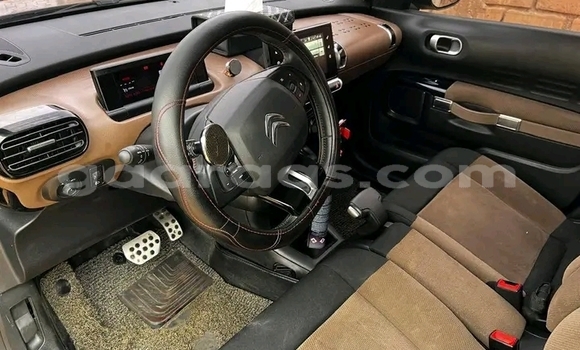 Acheter Occasion Voiture BMW 2er Grand Tourer Noir à Dakar, Dakar Acheter Occasion Voiture BMW 2er Grand Tourer Noir à Dakar, Dakar