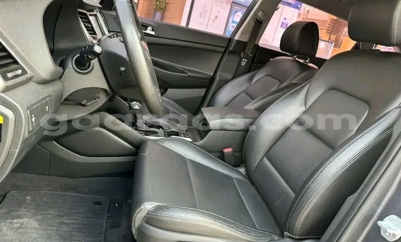 Acheter Occasion Voiture Hyundai Tucson Noir à Dakar, Dakar Acheter Occasion Voiture Hyundai Tucson Noir à Dakar, Dakar