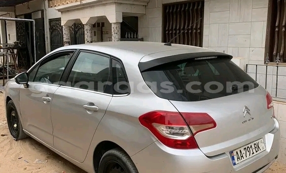 Dieundeu Occasion Toyota Matrix Other Auto in Dakar in Dakar Dieundeu Occasion Toyota Matrix Other Auto in Dakar in Dakar