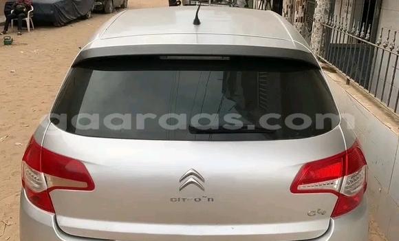 Dieundeu Occasion Toyota Matrix Other Auto in Dakar in Dakar Dieundeu Occasion Toyota Matrix Other Auto in Dakar in Dakar