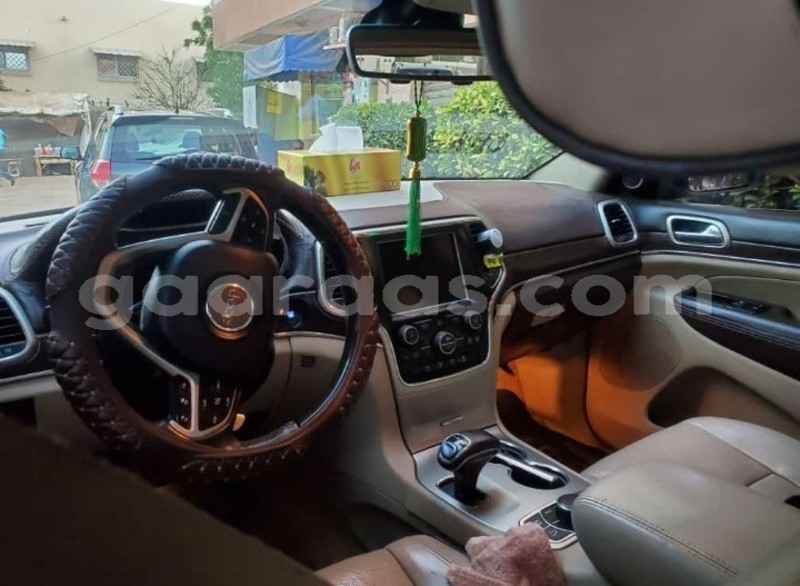 Big with watermark jeep grand cherokee dakar dakar 18226