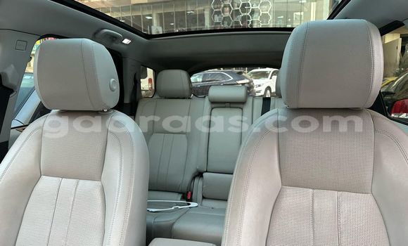 Dieundeu Occasion Range Rover Range Rover Silver Auto in Dakar in Dakar Dieundeu Occasion Range Rover Range Rover Silver Auto in Dakar in Dakar