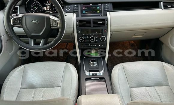 Dieundeu Occasion Range Rover Range Rover Silver Auto in Dakar in Dakar Dieundeu Occasion Range Rover Range Rover Silver Auto in Dakar in Dakar