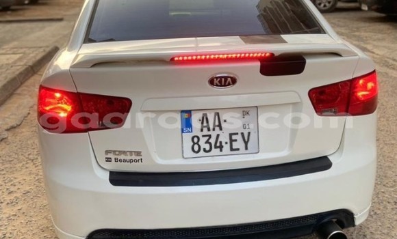 Buy Used Kia Forte White Car in Dakar in Dakar Buy Used Kia Forte White Car in Dakar in Dakar