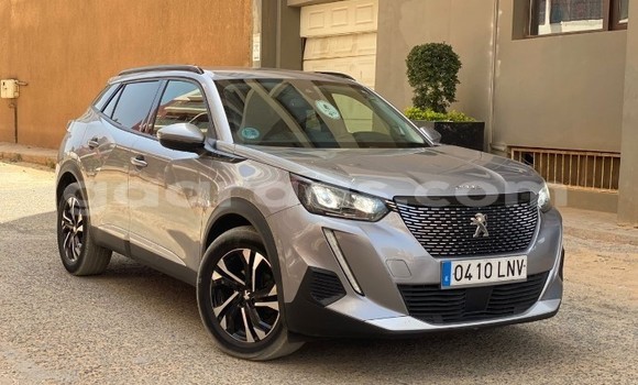 Dieundeu Occasion Peugeot 2008 Silver Auto in Dakar in Dakar Dieundeu Occasion Peugeot 2008 Silver Auto in Dakar in Dakar