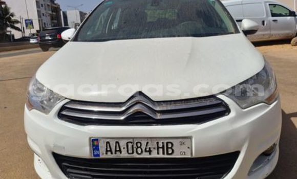 Acheter Occasion Voiture Citroen C4 Blanc à Dakar, Dakar Acheter Occasion Voiture Citroen C4 Blanc à Dakar, Dakar