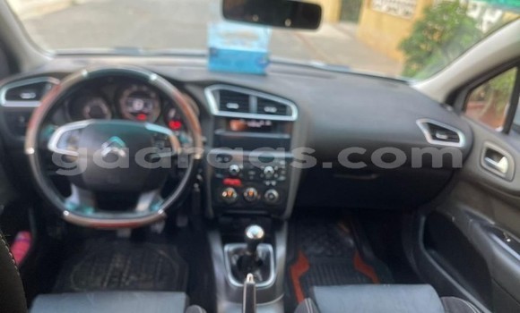 Acheter Occasion Voiture Citroen C4 Gris à Dakar, Dakar Acheter Occasion Voiture Citroen C4 Gris à Dakar, Dakar