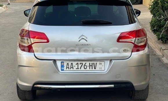 Acheter Occasion Voiture Citroen C4 Gris à Dakar, Dakar Acheter Occasion Voiture Citroen C4 Gris à Dakar, Dakar