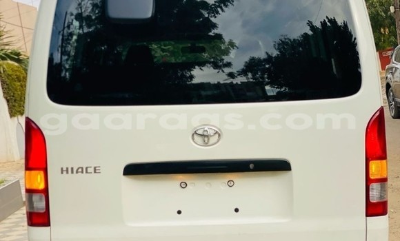 Dieundeu Occasion Toyota Hiace White Auto in Dakar in Dakar Dieundeu Occasion Toyota Hiace White Auto in Dakar in Dakar
