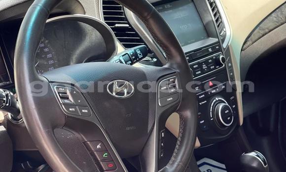 Dieundeu Occasion Hyundai Santa Fe Red Auto in Dakar in Dakar Dieundeu Occasion Hyundai Santa Fe Red Auto in Dakar in Dakar