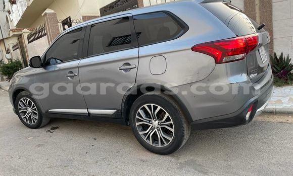 Buy Used Mitsubishi Outlander Silver Car in Dakar in Dakar Buy Used Mitsubishi Outlander Silver Car in Dakar in Dakar
