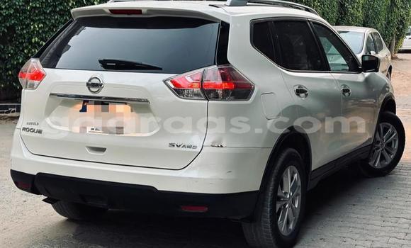 Acheter Occasion Voiture Nissan Rogue Blanc à Dakar, Dakar Acheter Occasion Voiture Nissan Rogue Blanc à Dakar, Dakar