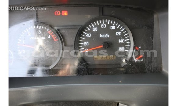 Acheter Import Voiture Isuzu Rodeo Blanc à Import - Dubai, Dakar