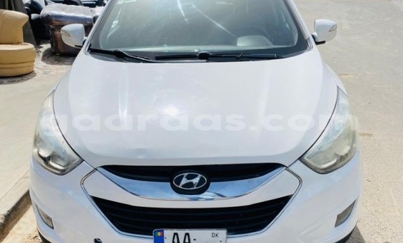 Buy Used Hyundai ix35 White Car in Dakar in Dakar Buy Used Hyundai ix35 White Car in Dakar in Dakar
