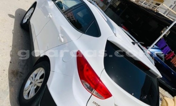 Buy Used Hyundai ix35 White Car in Dakar in Dakar Buy Used Hyundai ix35 White Car in Dakar in Dakar