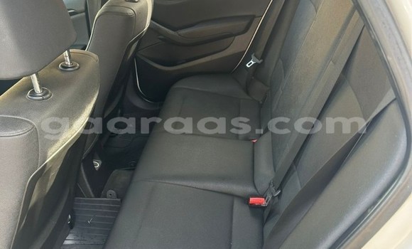 Dieundeu Occasion BMW X1 White Auto in Dakar in Dakar Dieundeu Occasion BMW X1 White Auto in Dakar in Dakar