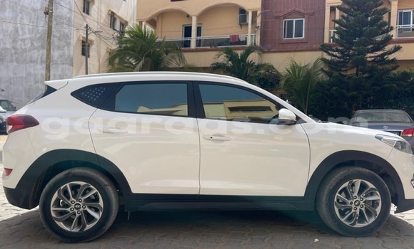 Acheter Occasion Voiture Hyundai Tucson Blanc à Dakar, Dakar Acheter Occasion Voiture Hyundai Tucson Blanc à Dakar, Dakar