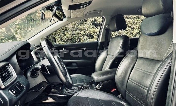 Buy Used Kia Sorento Silver Car in Dakar in Dakar Buy Used Kia Sorento Silver Car in Dakar in Dakar