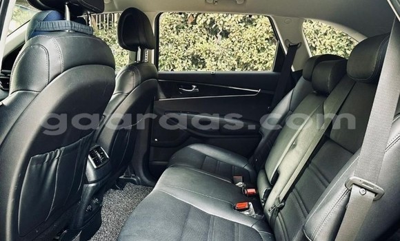 Buy Used Kia Sorento Silver Car in Dakar in Dakar Buy Used Kia Sorento Silver Car in Dakar in Dakar