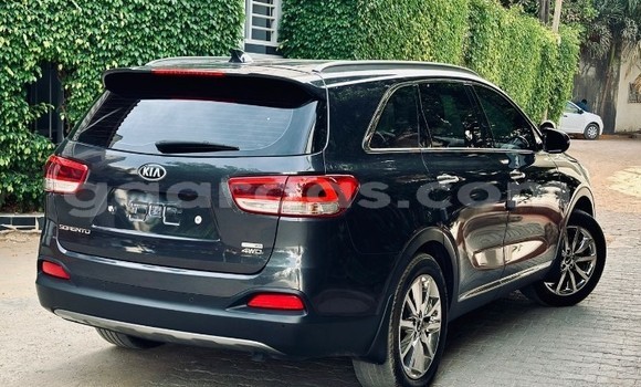 Buy Used Kia Sorento Silver Car in Dakar in Dakar Buy Used Kia Sorento Silver Car in Dakar in Dakar