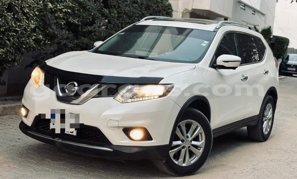 Buy Used Nissan Rogue White Car in Dakar in Dakar Buy Used Nissan Rogue White Car in Dakar in Dakar