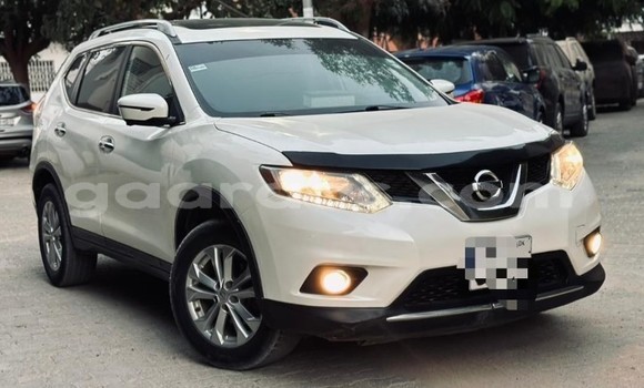 Buy Used Nissan Rogue White Car in Dakar in Dakar Buy Used Nissan Rogue White Car in Dakar in Dakar