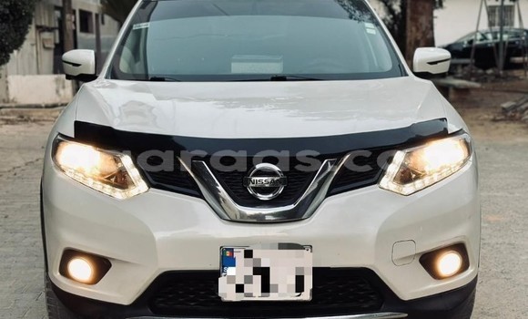 Buy Used Nissan Rogue White Car in Dakar in Dakar Buy Used Nissan Rogue White Car in Dakar in Dakar