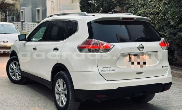 Buy Used Nissan Rogue White Car in Dakar in Dakar Buy Used Nissan Rogue White Car in Dakar in Dakar
