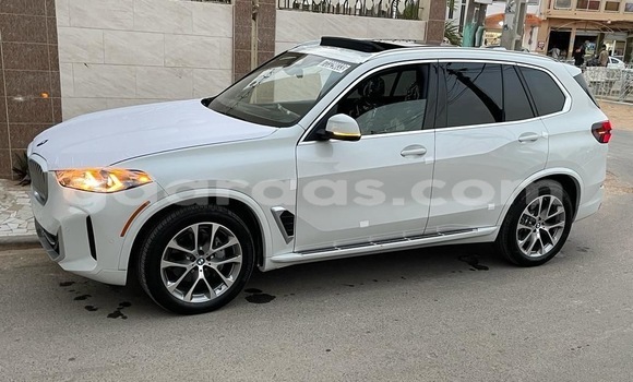 Buy Import BMW X5 White Car in Dakar in Dakar Buy Import BMW X5 White Car in Dakar in Dakar