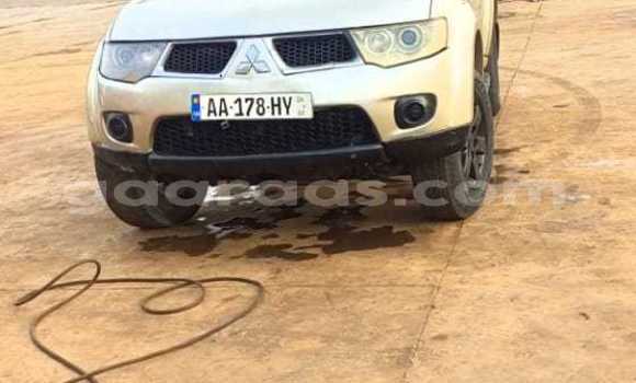 Buy Used Mitsubishi Pajero Sport Beige Car in Dakar in Dakar