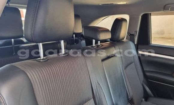 Acheter Occasion Voiture Toyota Highlander Blanc à Dakar, Dakar Acheter Occasion Voiture Toyota Highlander Blanc à Dakar, Dakar