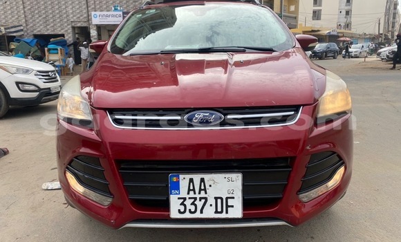 Buy Used Ford Escape Red Car in Dakar in Dakar
