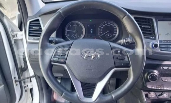 Acheter Occasion Voiture Hyundai Tucson Blanc à Dakar, Dakar Acheter Occasion Voiture Hyundai Tucson Blanc à Dakar, Dakar