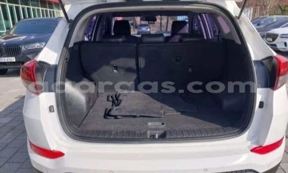 Acheter Occasion Voiture Hyundai Tucson Blanc à Dakar, Dakar Acheter Occasion Voiture Hyundai Tucson Blanc à Dakar, Dakar
