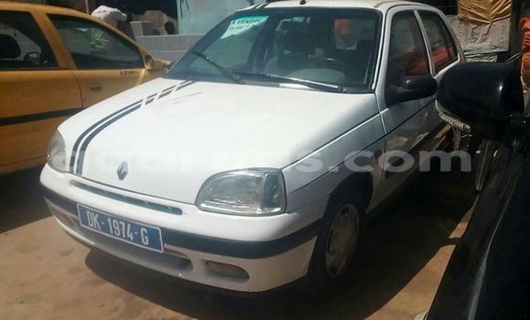 Acheter Occasion Voiture Renault Clio Blanc à Dakar, Dakar Acheter Occasion Voiture Renault Clio Blanc à Dakar, Dakar