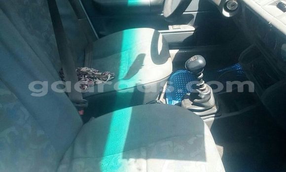 Acheter Occasion Voiture Renault Clio Blanc à Dakar, Dakar Acheter Occasion Voiture Renault Clio Blanc à Dakar, Dakar