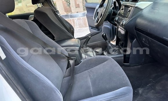 Buy Used Toyota Land Cruiser Prado White Car in Dakar in Dakar Buy Used Toyota Land Cruiser Prado White Car in Dakar in Dakar