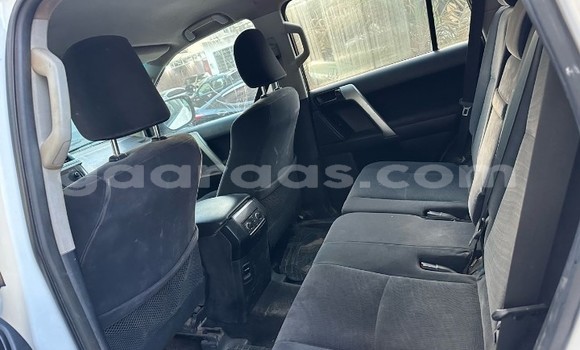 Buy Used Toyota Land Cruiser Prado White Car in Dakar in Dakar Buy Used Toyota Land Cruiser Prado White Car in Dakar in Dakar