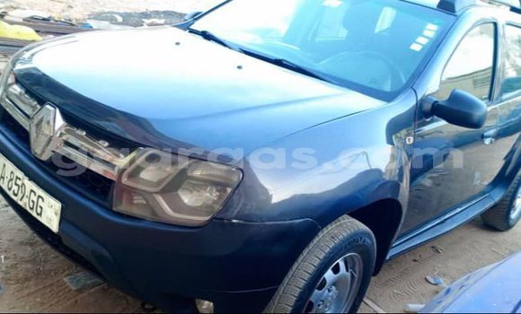 Buy Used Renault Duster Blue Car in Dakar in Dakar Buy Used Renault Duster Blue Car in Dakar in Dakar