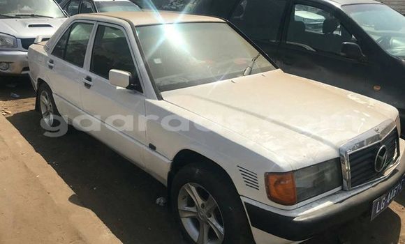 Buy Used Mercedes‒Benz E–Class White Car in Dakar in Dakar Buy Used Mercedes‒Benz E–Class White Car in Dakar in Dakar