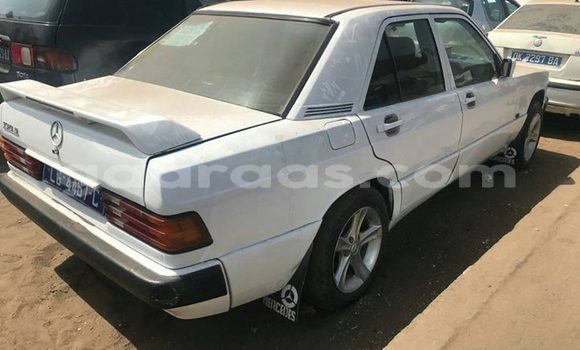 Buy Used Mercedes‒Benz E–Class White Car in Dakar in Dakar Buy Used Mercedes‒Benz E–Class White Car in Dakar in Dakar