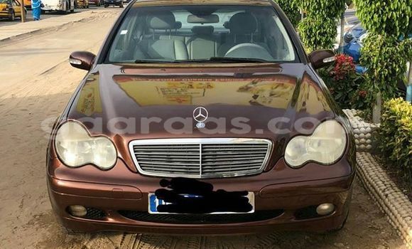 Acheter Occasion Voiture Mercedes‒Benz C–Class Marron à Dakar, Dakar Acheter Occasion Voiture Mercedes‒Benz C–Class Marron à Dakar, Dakar