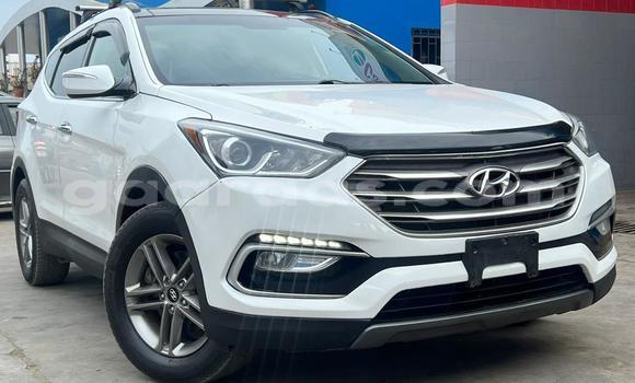 Dieundeu Occasion Hyundai Santa Fe White Auto in Dakar in Dakar Dieundeu Occasion Hyundai Santa Fe White Auto in Dakar in Dakar