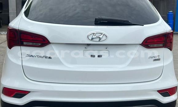 Dieundeu Occasion Hyundai Santa Fe White Auto in Dakar in Dakar Dieundeu Occasion Hyundai Santa Fe White Auto in Dakar in Dakar