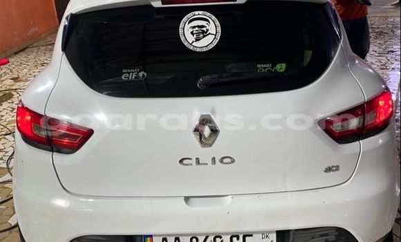 Acheter Occasion Voiture Renault Clio Blanc à Dakar, Dakar Acheter Occasion Voiture Renault Clio Blanc à Dakar, Dakar