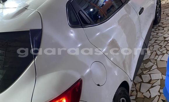 Acheter Occasion Voiture Renault Clio Blanc à Dakar, Dakar Acheter Occasion Voiture Renault Clio Blanc à Dakar, Dakar