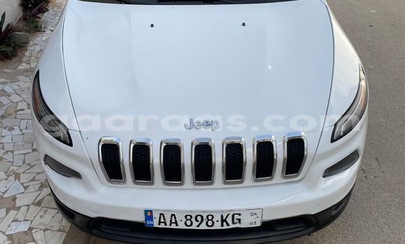 Dieundeu Occasion Jeep Cherokee White Auto in Dakar in Dakar Dieundeu Occasion Jeep Cherokee White Auto in Dakar in Dakar